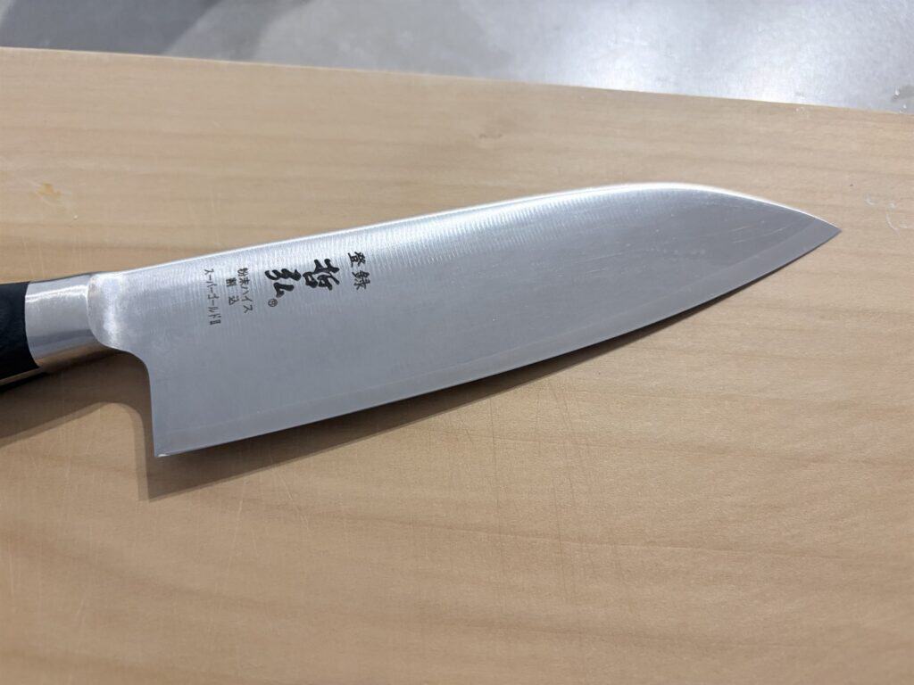 SG2 knife review: the Tetsuhiro santoku, still almost unmarked